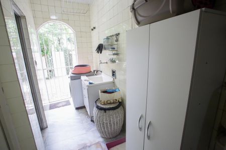Casa à venda com 200m², 3 quartos e 2 vagasÁrea de Serviço
