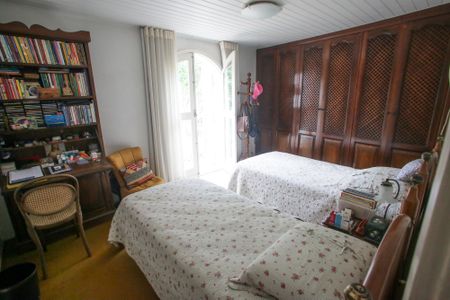 Casa à venda com 200m², 3 quartos e 2 vagasQuarto 2