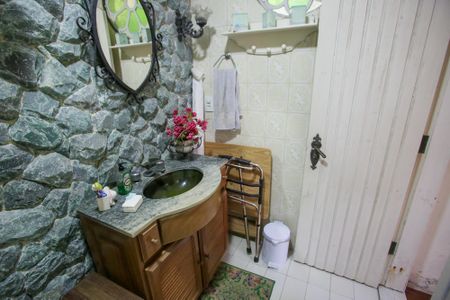 Casa à venda com 200m², 3 quartos e 2 vagasBanheiro da Varanda