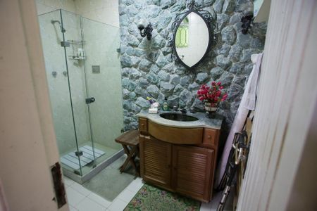 Casa à venda com 200m², 3 quartos e 2 vagasBanheiro da Varanda