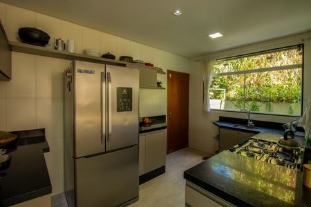 Casa de condomínio para alugar com 660m², 5 quartos e 10 vagasCozinha