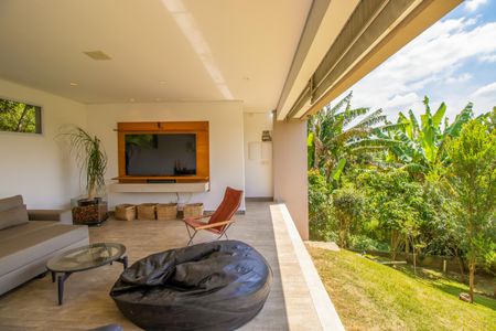 Casa de condomínio para alugar com 660m², 5 quartos e 10 vagasÁrea externa