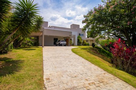 Casa de condomínio para alugar com 660m², 5 quartos e 10 vagasFachada