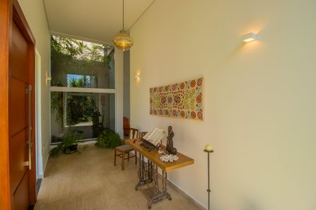 Casa de condomínio para alugar com 660m², 5 quartos e 10 vagasHall de entrada