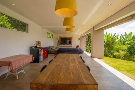 Casa de condomínio para alugar com 660m², 5 quartos e 10 vagasÁrea externa