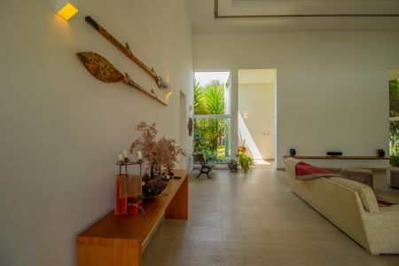 Casa de condomínio para alugar com 660m², 5 quartos e 10 vagasSala