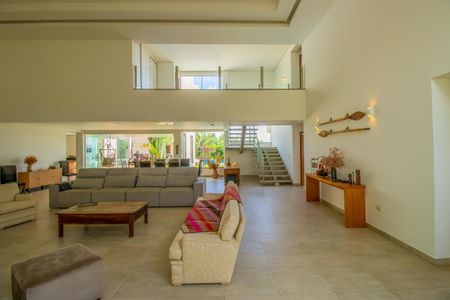 Casa de condomínio para alugar com 660m², 5 quartos e 10 vagasSala