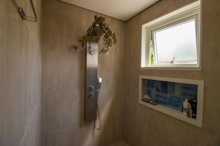 Casa de condomínio para alugar com 660m², 5 quartos e 10 vagasBanheiro do Quarto 3 - Suíte