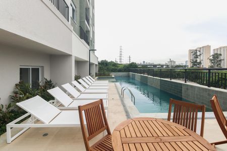 Apartamento à venda com 57m², 3 quartos e 1 vagaÁrea Comum - Piscina 