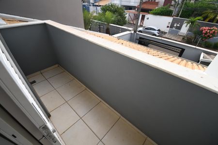 Casa à venda com 129m², 3 quartos e sem vagaQuarto 3 - Suíte - Sacada