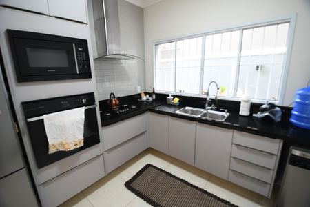 Casa à venda com 129m², 3 quartos e sem vagaCozinha