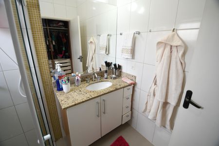 Casa à venda com 129m², 3 quartos e sem vagaBanheiro Suíte