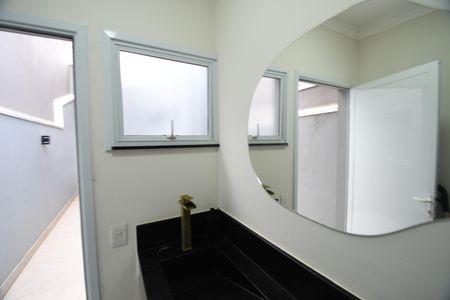 Casa à venda com 129m², 3 quartos e sem vagaBanheiro de serviço