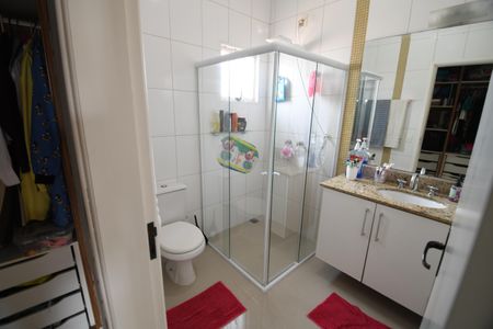 Casa à venda com 129m², 3 quartos e sem vagaBanheiro Suíte