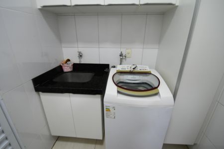 Casa à venda com 129m², 3 quartos e sem vagaÁrea de Serviço