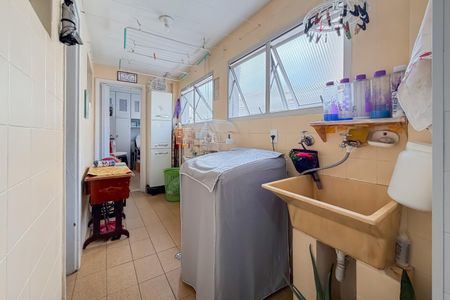 Apartamento para alugar com 138m², 3 quartos e 2 vagas Apartamento para alugar com 138m², 3 quartos e 2 vagasÁrea de Serviço