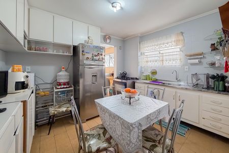 Apartamento para alugar com 138m², 3 quartos e 2 vagas Apartamento para alugar com 138m², 3 quartos e 2 vagasCozinha