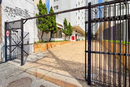 Apartamento para alugar com 138m², 3 quartos e 2 vagas Apartamento para alugar com 138m², 3 quartos e 2 vagasFachada