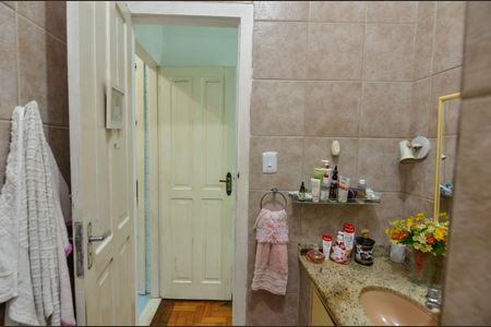 Apartamento à venda com 94m², 3 quartos e sem vaga Apartamento à venda com 94m², 3 quartos e sem vagaBanheiro