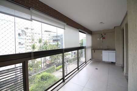 Apartamento para alugar com 94m², 3 quartos e 1 vagaVaranda
