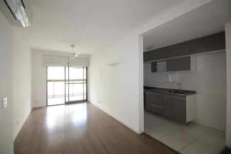Sala de apartamento para alugar com 3 quartos, 94m² em Freguesia (jacarepaguá), Rio de Janeiro