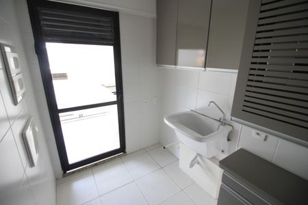 Apartamento para alugar com 94m², 3 quartos e 1 vagaÁrea de Serviço