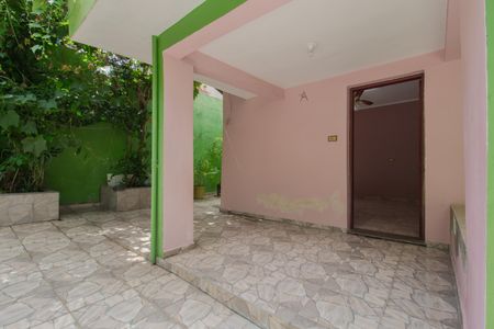 Casa para alugar com 150m², 2 quartos e 1 vagaQuintal