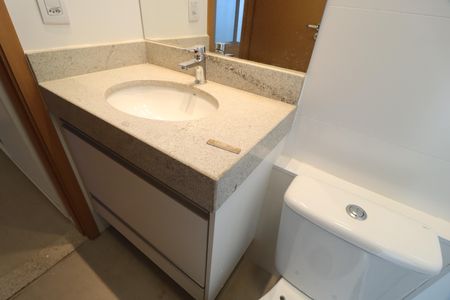 Casa de condomínio para alugar com 81m², 3 quartos e 2 vagasBanheiro da Suíte 3