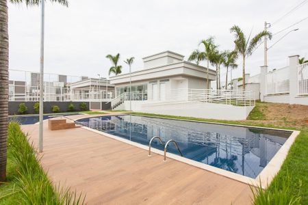 Casa de condomínio para alugar com 80m², 3 quartos e 2 vagasÁrea Comum - Piscina
