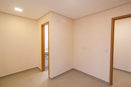 Casa de condomínio para alugar com 80m², 3 quartos e 2 vagasSuite