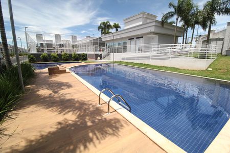 Casa de condomínio para alugar com 81m², 3 quartos e 2 vagasÁrea comum - Piscina