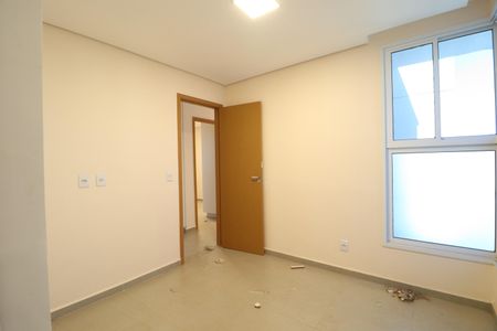 Casa de condomínio para alugar com 81m², 3 quartos e 2 vagasSuíte 3