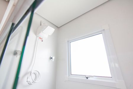 Casa de condomínio para alugar com 80m², 3 quartos e 2 vagasBanheiro Social