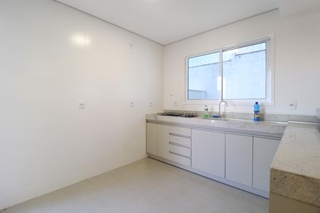 Casa de condomínio para alugar com 81m², 3 quartos e 2 vagasCozinha