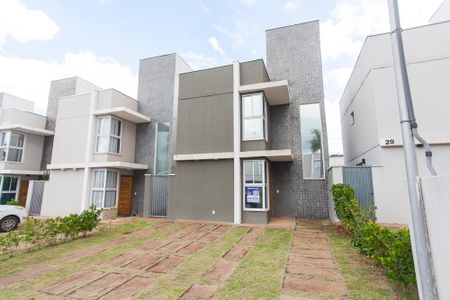 Casa de condomínio para alugar com 80m², 3 quartos e 2 vagasFachada