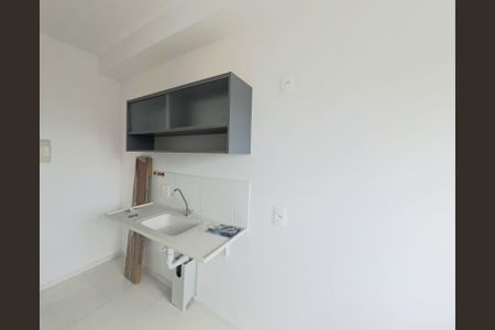 Cozinha de apartamento à venda com 2 quartos, 42m² em Jardim do Lago, Osasco
