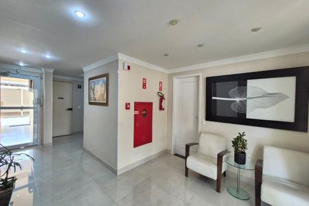 Apartamento à venda com 60m², 2 quartos e 2 vagas Apartamento à venda com 60m², 2 quartos e 2 vagasHall de Entrada
