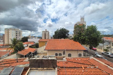 Apartamento à venda com 60m², 2 quartos e 2 vagas Apartamento à venda com 60m², 2 quartos e 2 vagasVista da Área de Serviço