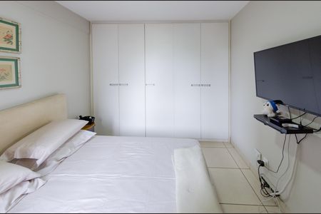 Apartamento para alugar com 102m², 3 quartos e 2 vagas Apartamento para alugar com 102m², 3 quartos e 2 vagasSuíte