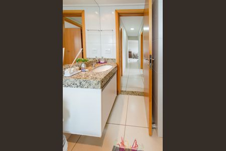 Apartamento para alugar com 102m², 3 quartos e 2 vagas Apartamento para alugar com 102m², 3 quartos e 2 vagasBanheiro social