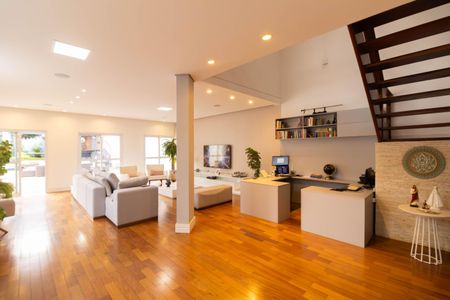 Casa à venda com 560m², 4 quartos e 8 vagas