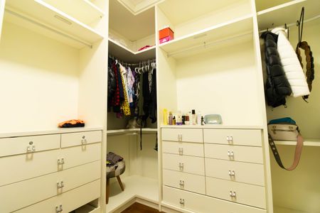 Casa à venda com 560m², 4 quartos e 8 vagas