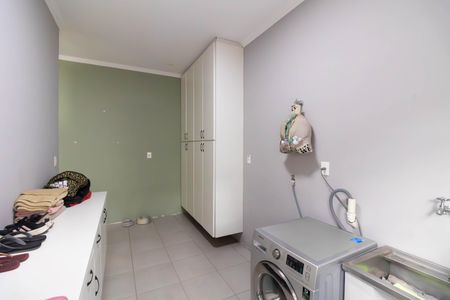 Casa à venda com 560m², 4 quartos e 8 vagas
