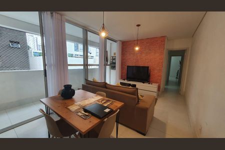 Sala de apartamento para alugar com 2 quartos, 76m² em Funcionários, Belo Horizonte