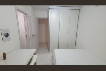 Quarto de apartamento para alugar com 2 quartos, 76m² em Funcionários, Belo Horizonte