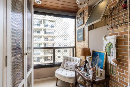 Apartamento à venda com 248m², 4 quartos e 4 vagasQuarto 1 - Varanda