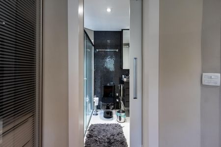 Apartamento à venda com 248m², 4 quartos e 4 vagasQuarto 3 - Banheiro