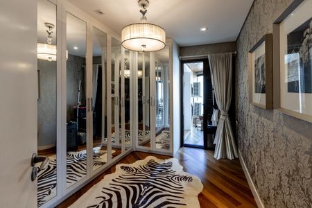 Apartamento à venda com 248m², 4 quartos e 4 vagasEscritório