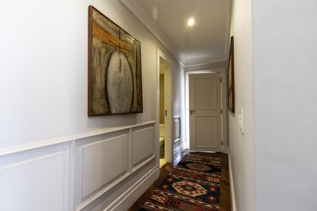 Apartamento à venda com 248m², 4 quartos e 4 vagasCorredor