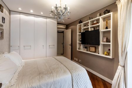 Apartamento à venda com 248m², 4 quartos e 4 vagasQuarto 1 - Suite